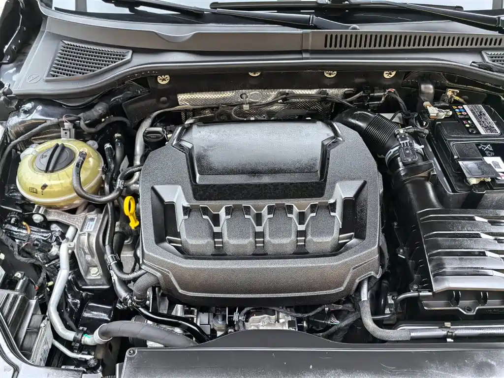 Volkswagen Passat 2023 330TSI Starlight Elite Edition фото 16