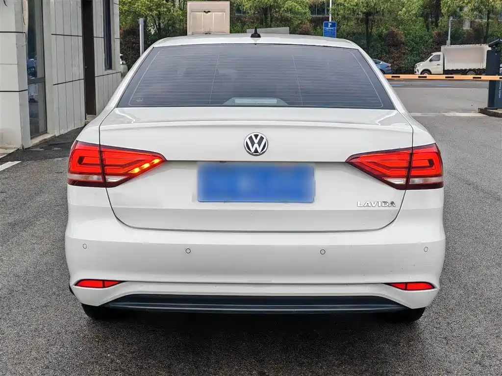 Volkswagen Lavida 2019 Lavida Start 1.5L Auto Trend (China VI) фото 23
