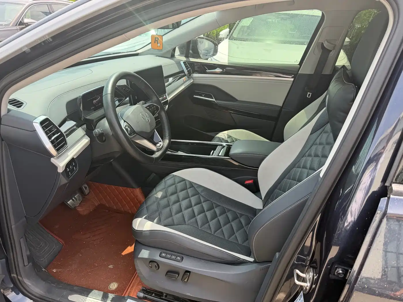 Volkswagen ID.6 CROZZ 2022 Long Range Lite PRO Version фото 3