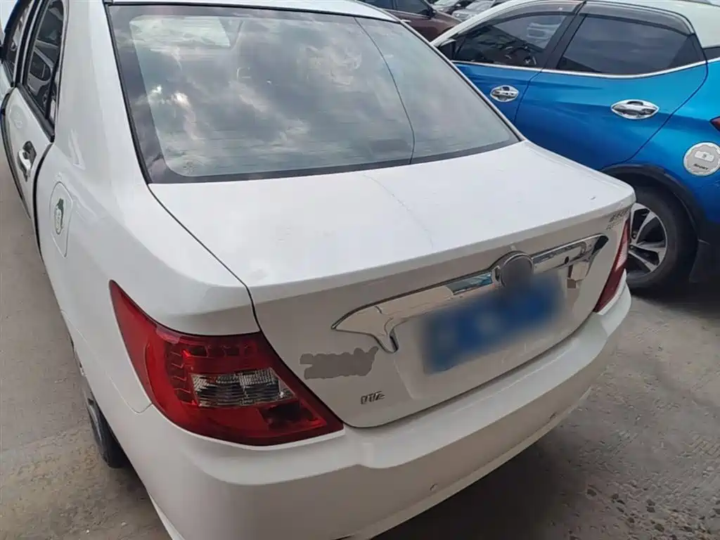 BYD F3 2015 Energy-saving Edition 1.5L Manual Comfort фото 6