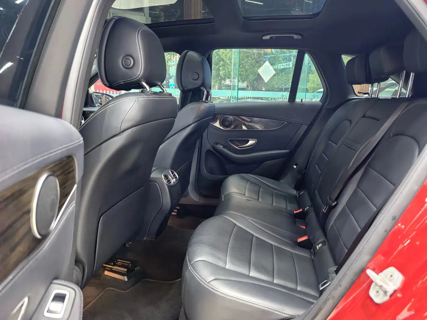 Mercedes-Benz GLC 2016 GLC 260 4MATIC Luxury фото 14