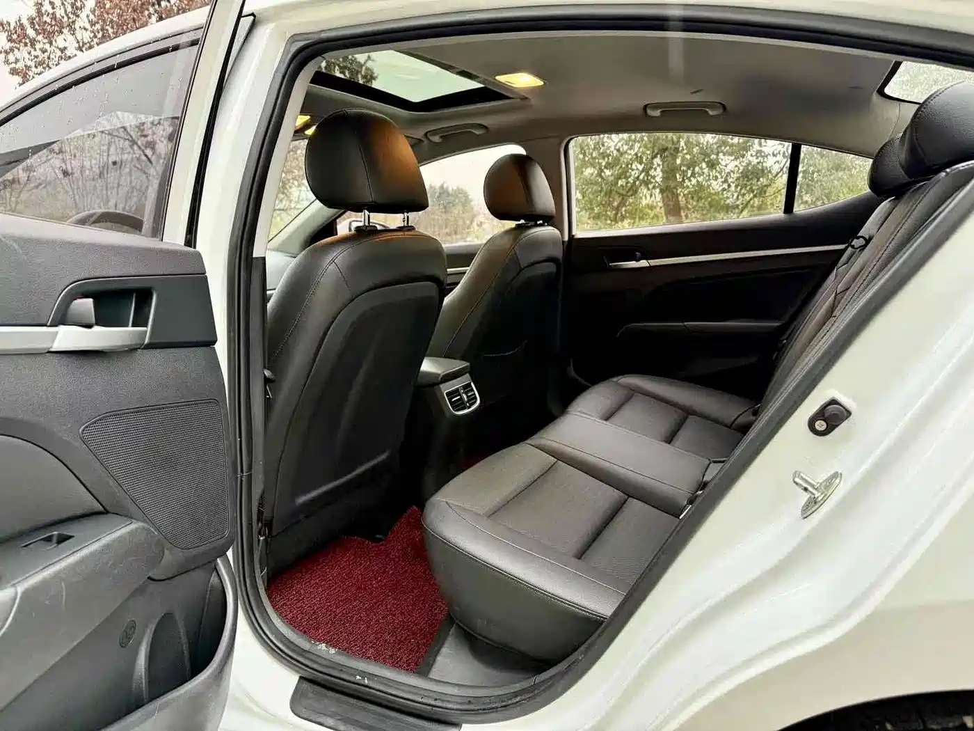 Hyundai Elantra 2019 1.5L CVT Smart Elite фото 6