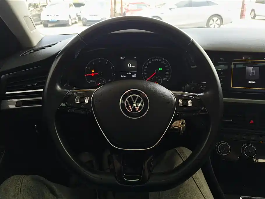 Volkswagen Bora 2019 1.5L Manual Comfort Model фото 15