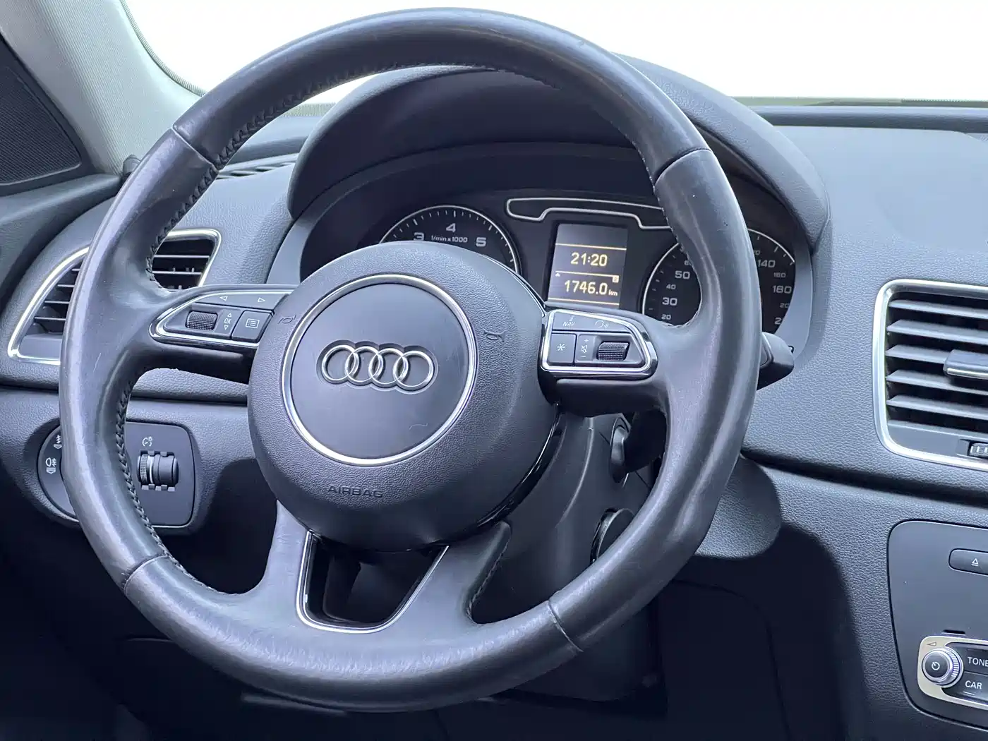 Audi Q3 2013 35 TFSI Comfort фото 17