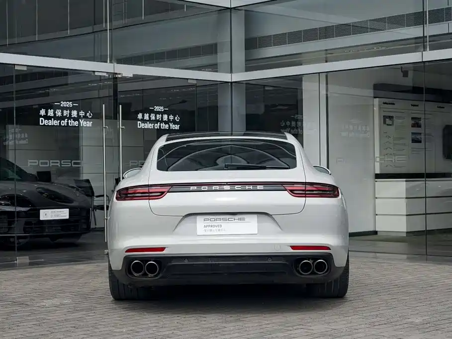 Porsche Panamera 2017 Panamera Executive Long Wheelbase 3.0T фото 6