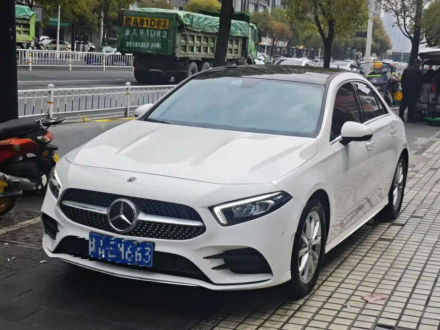 Mercedes-Benz A-Class 2021 A 200 L Sport Sedan Fashion Edition