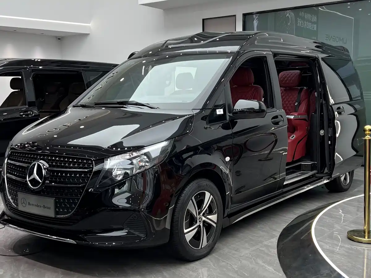 Mercedes-Benz Vito 2024 2.0T Business 7-Seater фото 2