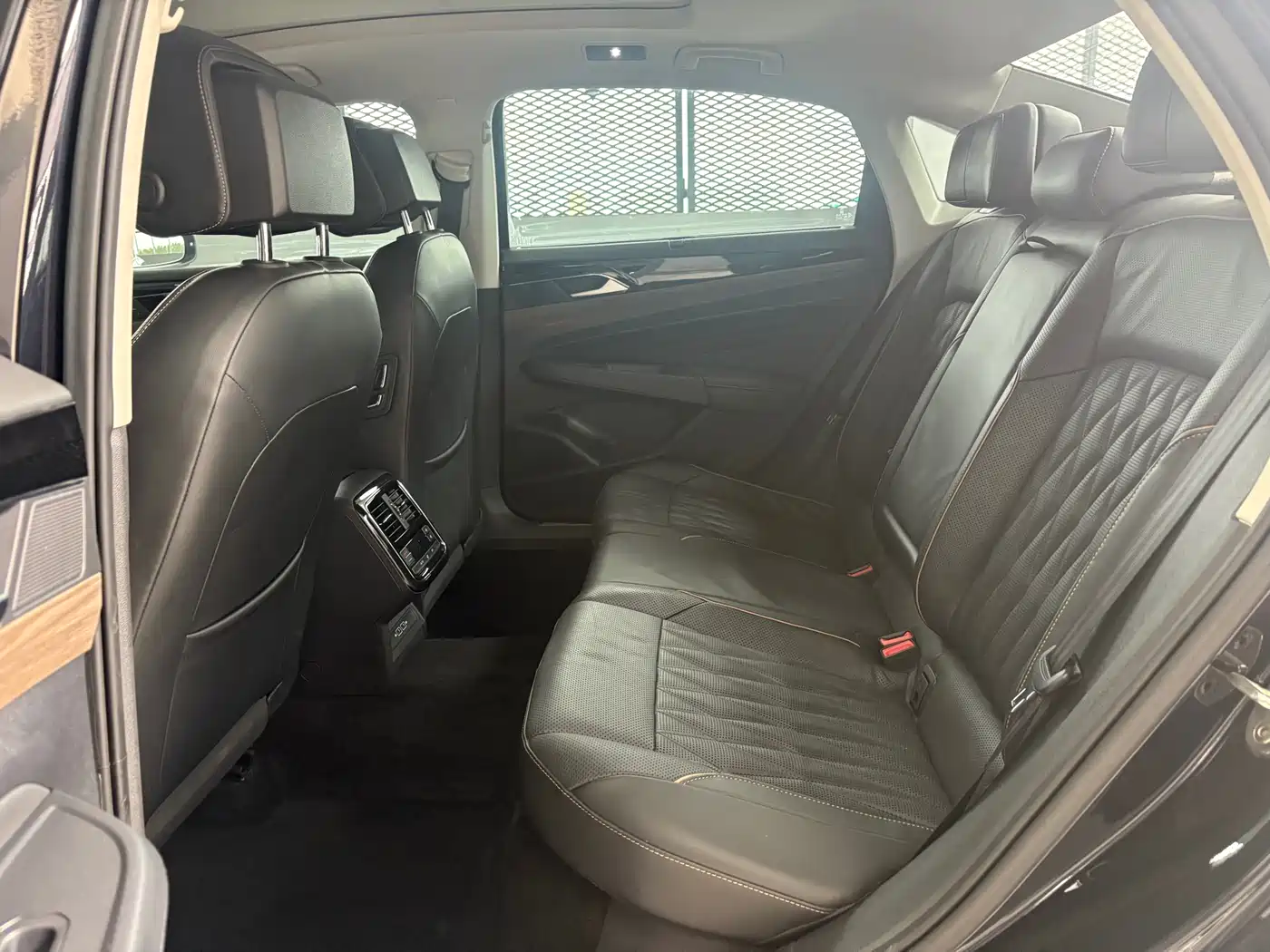 Volkswagen Passat New Energy 2020 430PHEV Hybrid Luxury (China VI) фото 6