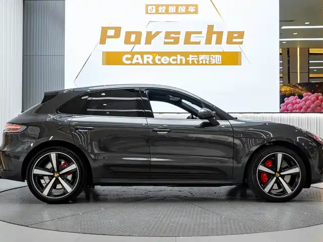 Porsche Macan 2023 Macan GTS 2.9T — фото 4