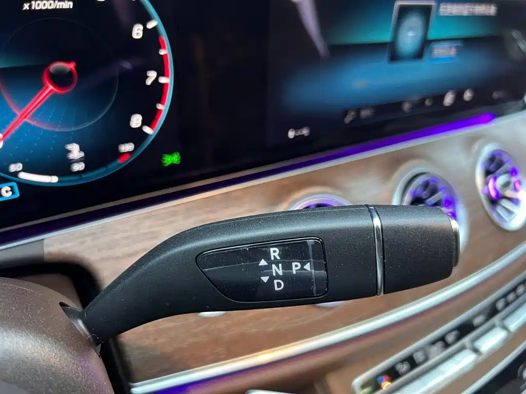 Mercedes-Benz E-Class 2023 Facelift E 300 L Luxury фото 21