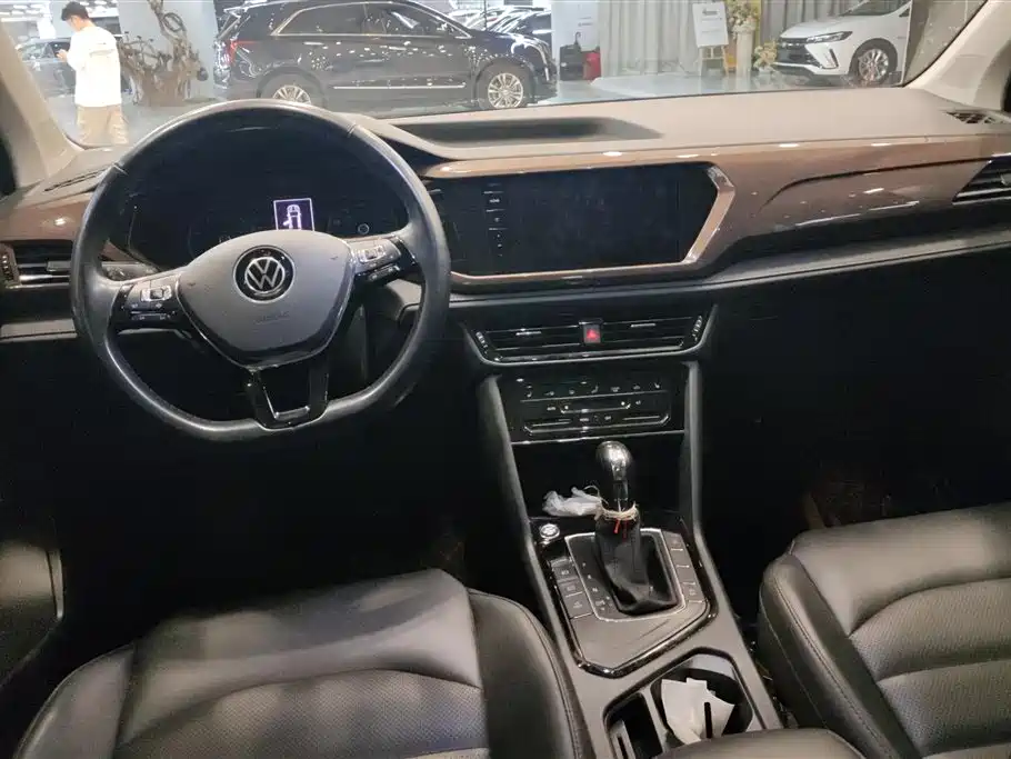 Volkswagen Tharu 2021 280TSI 2WD Luxury Plus фото 12