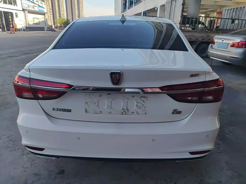 Roewe i6 2018 2018 20T Automatic Internet ZhiXiang Edition