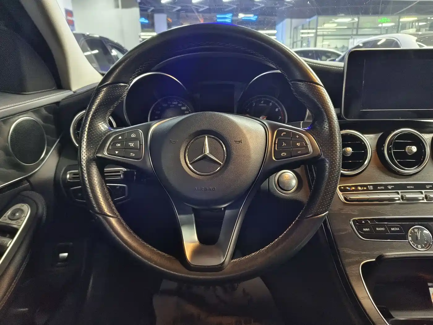 Mercedes-Benz C-Class 2017 Facelift C 200 L Sport Edition фото 10