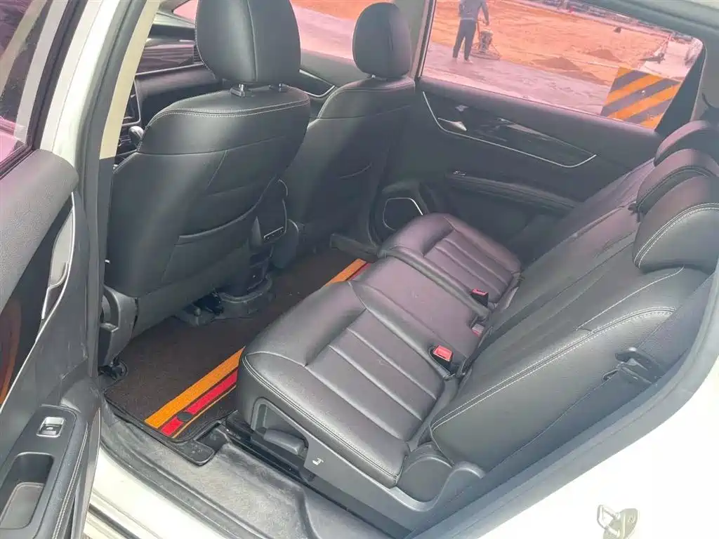 BYD Song MAX 2018 1.5T Auto Smart Connected Luxury 6-Seater фото 6