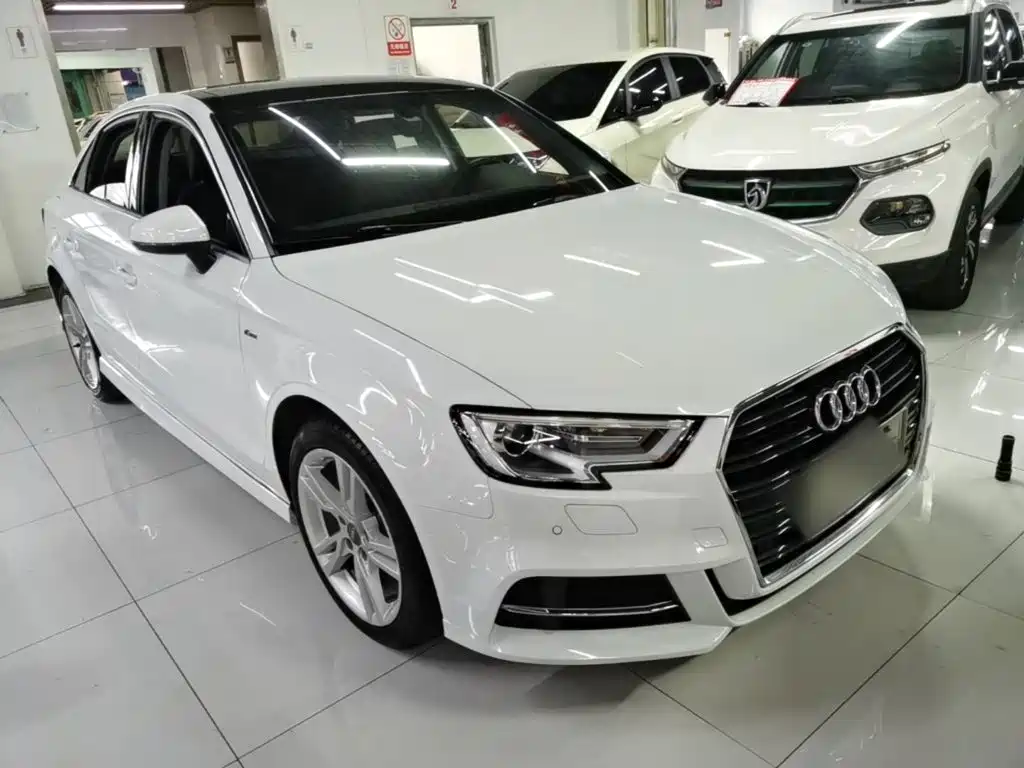 Photo 4 - Audi A3