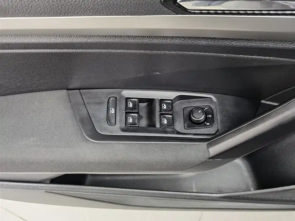 Volkswagen Lavida 2021 1.5L Automatic Trend Edition фото 9