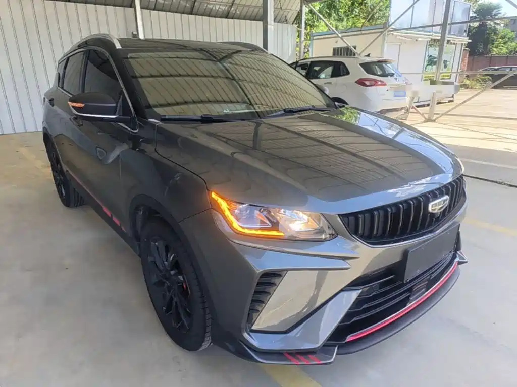 Фото 4 - Geely Binyue