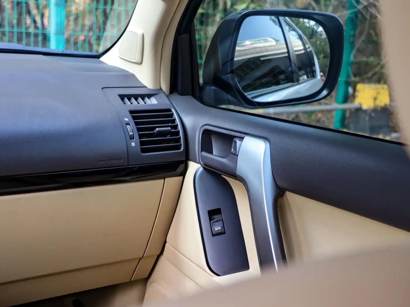 Toyota Prado (Import) 2014 2.7L Automatic Luxury фото 17