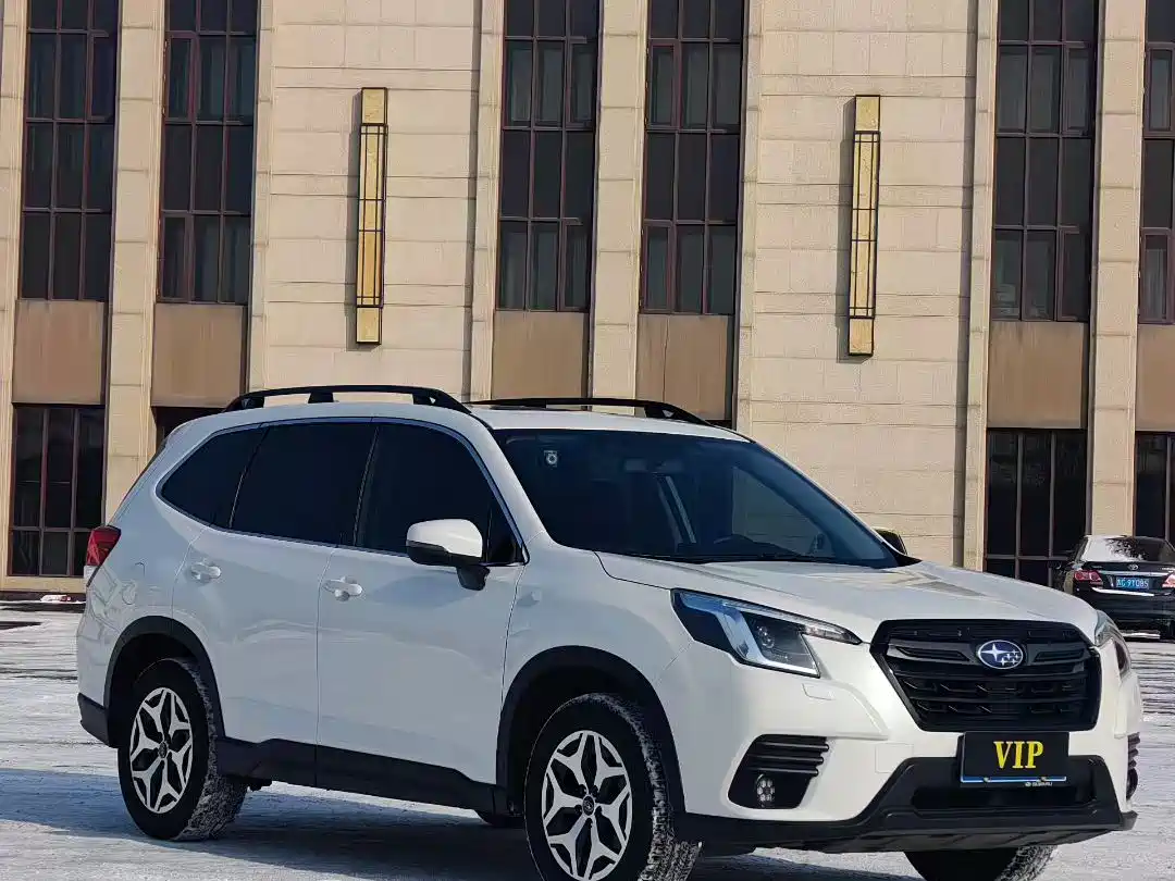 Subaru Forester 2022 2.0i AWD Luxury Edition with EyeSight фото 3