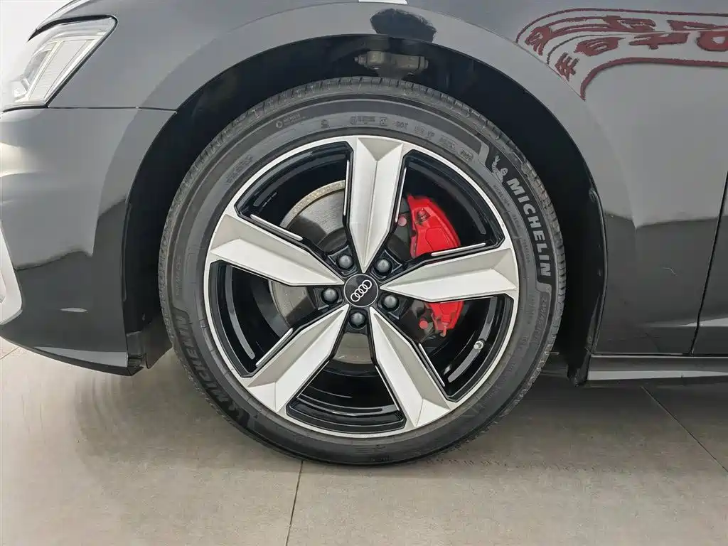 Audi A6L 2023 40 TFSI Luxury Dynamic фото 17