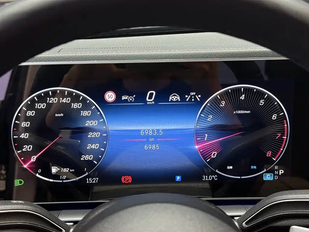 Mercedes-Benz GLE 2025 GLE 450 4MATIC Luxury фото 12