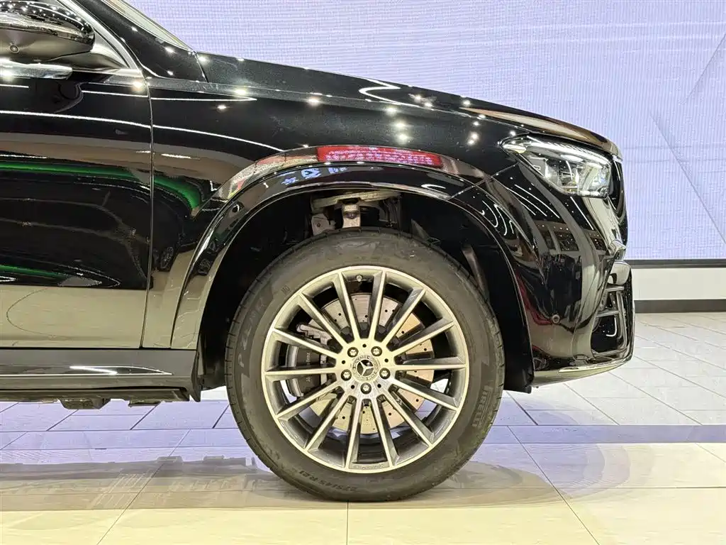 Mercedes-Benz GLE 2025 GLE 450 4MATIC Luxury фото 5