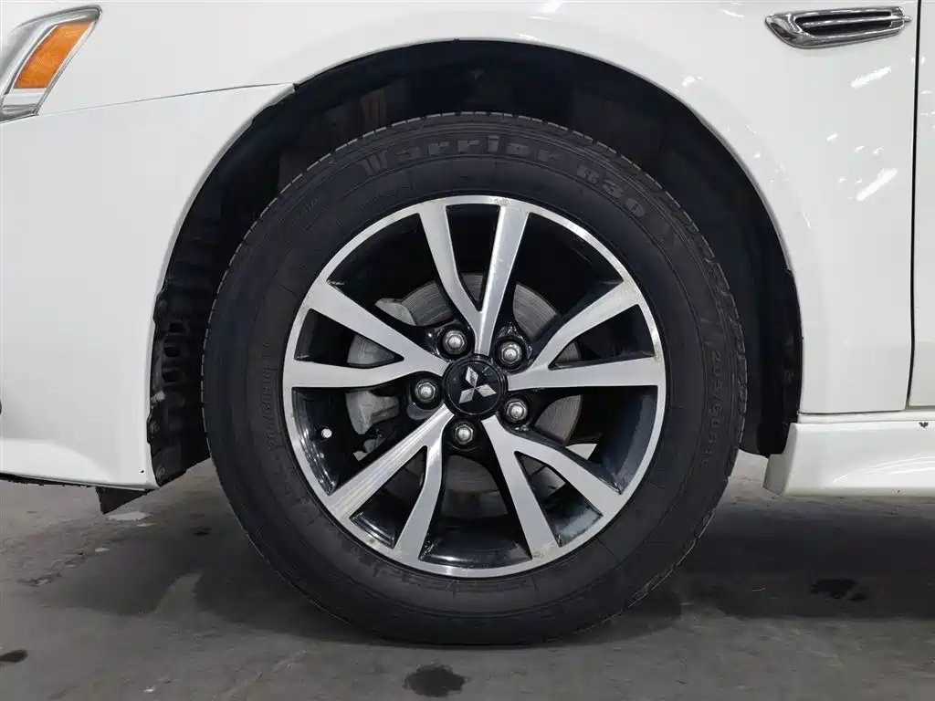 Mitsubishi Lancer EX 2015 1.8L Manual Premium Edition China V фото 17