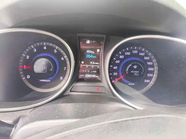 Hyundai Santa Fe 2015 2.4L Automatic 2WD Smart 5-seater — фото 4
