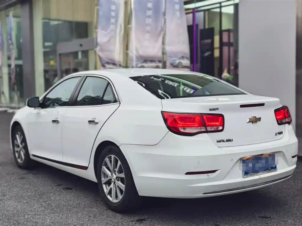 Chevrolet Malibu 2017 1.5T Automatic Luxury Edition фото 3