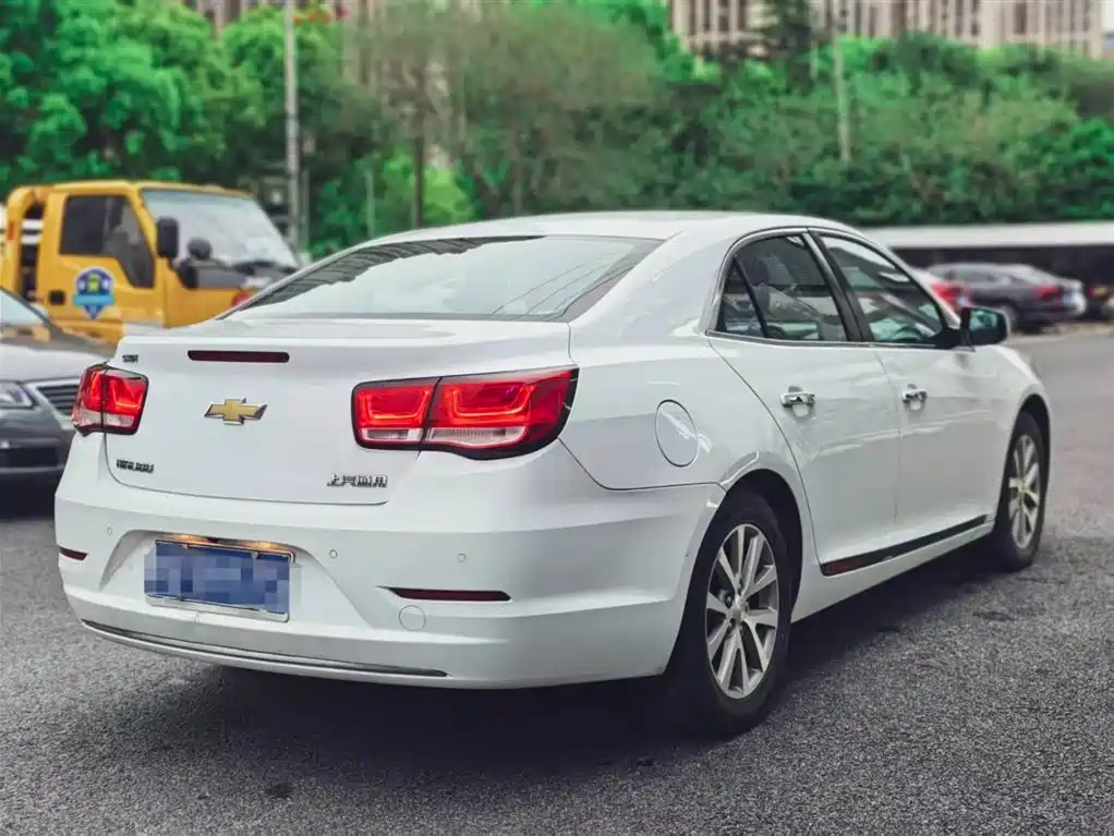 Chevrolet Malibu 2017 1.5T Automatic Luxury Edition фото 5