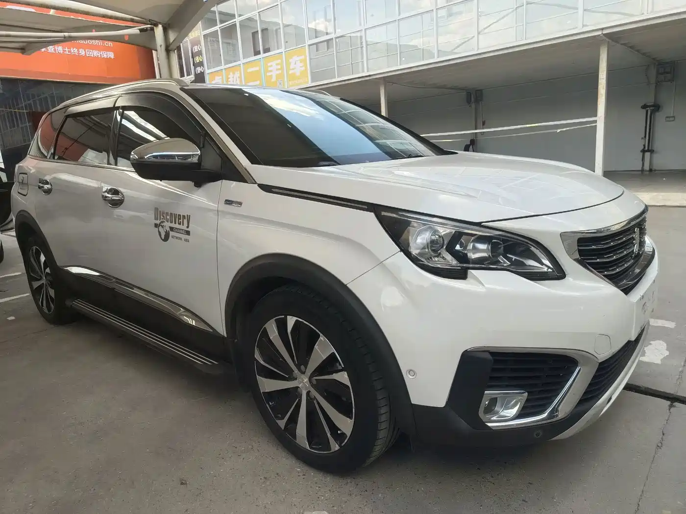 Фото 3 - Peugeot 5008