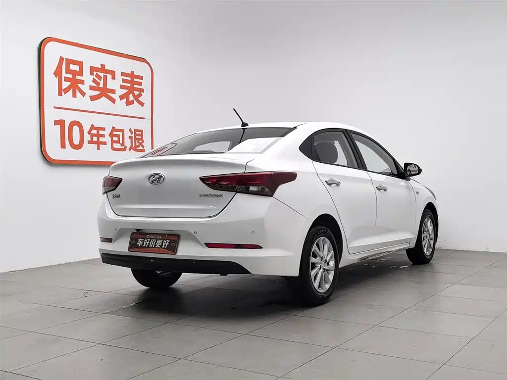 HYUNDAI ACCEPT