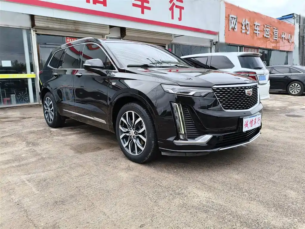 Cadillac XT6 2021 2.0T 7-Seater 4WD Trend Edition фото 3