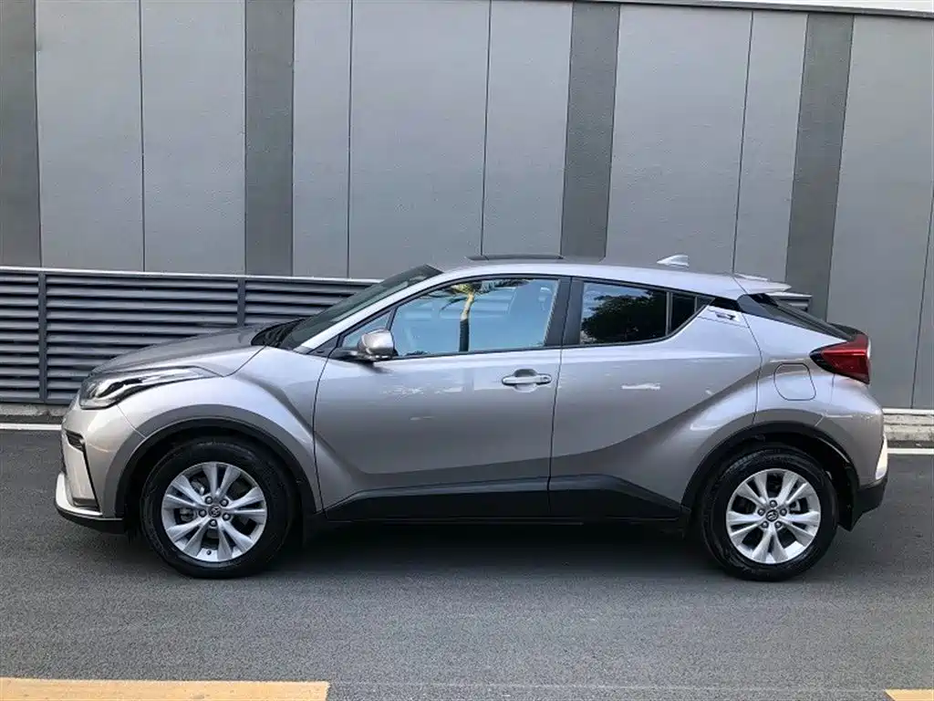 Toyota IZOA 2021 2.0L Yixiang Edition фото 12