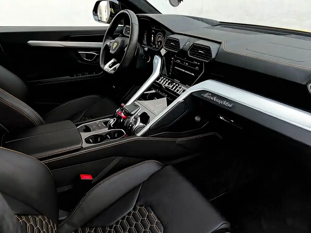 Lamborghini Urus 2021 4.0T V8 фото 21
