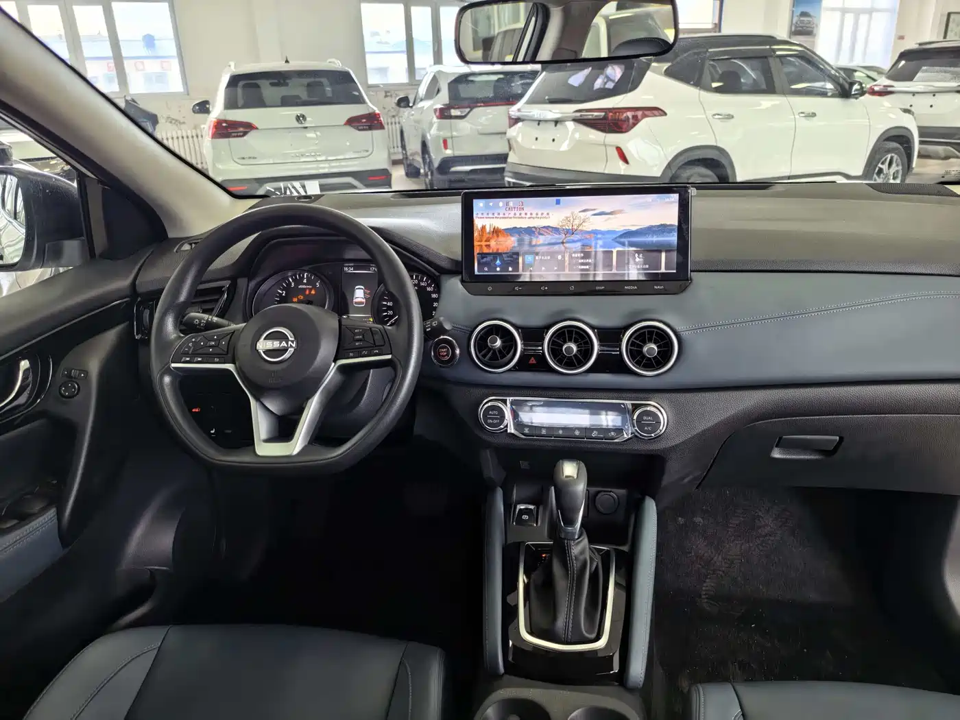 Nissan Qashqai 2025 2025 Facelift Honor 2.0L CVT XV Sincere Edition