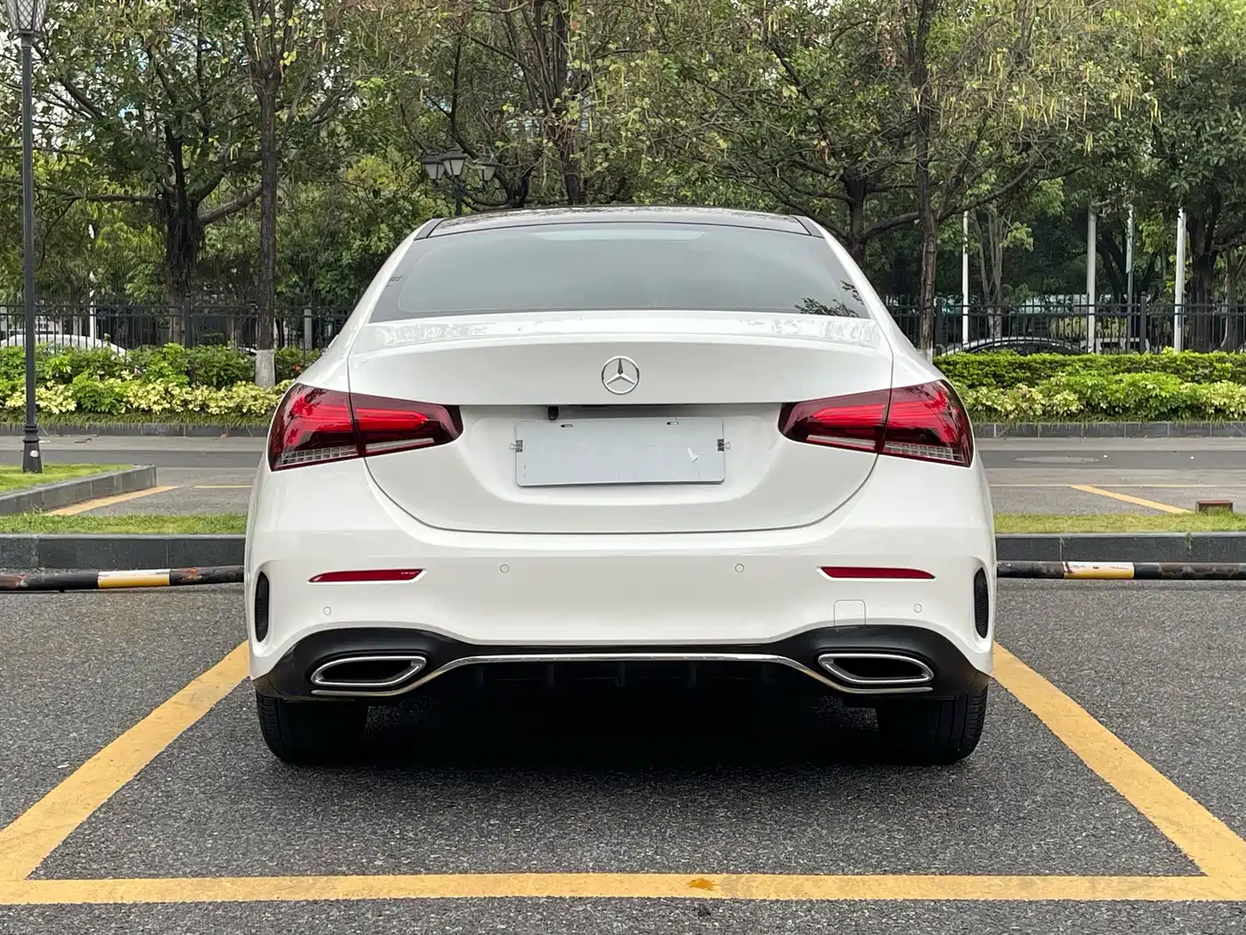Mercedes-Benz A-Class 2022 Facelift III A 200 L Sport Sedan Fashion фото 5
