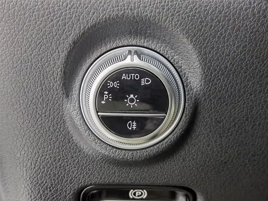 Mercedes-Benz C-Class 2023 Facelift C 260 L Sport Edition фото 21