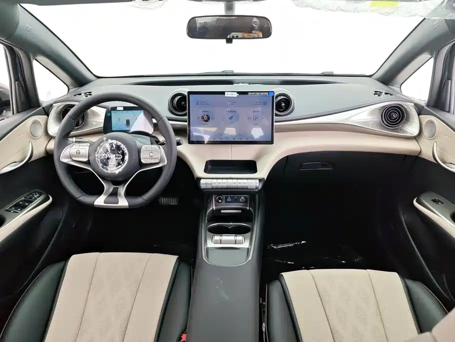 BYD Dolphin 2026 2025 420km Freedom Edition