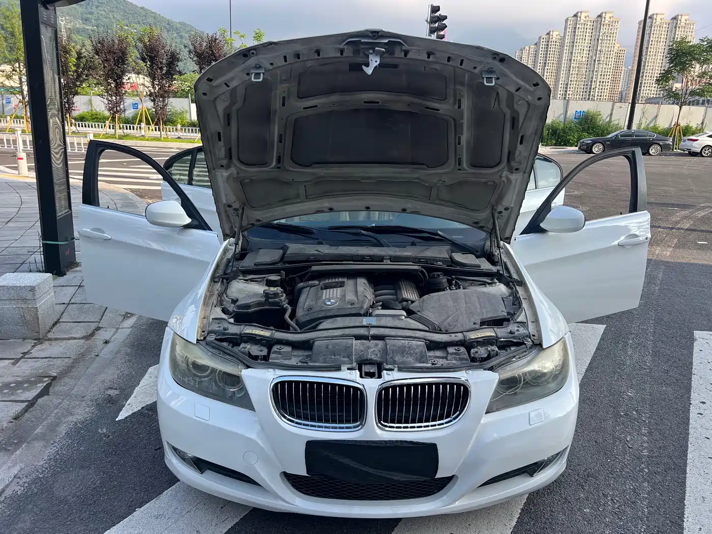 BMW 3 Series (Import) 2010 2010 325i Luxury