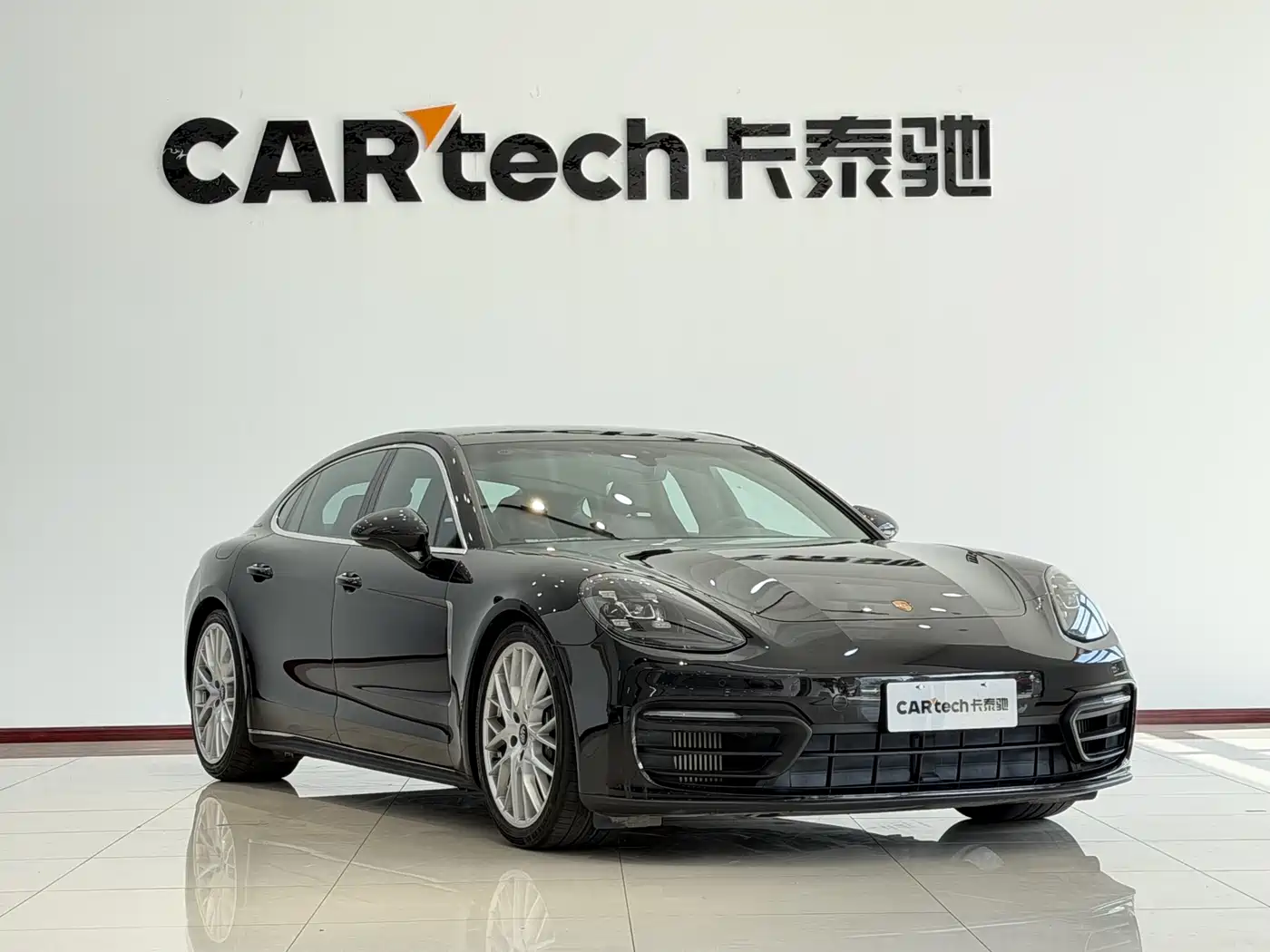 Porsche Panamera 2023 Panamera Executive Long Wheelbase 2.9T фото 3