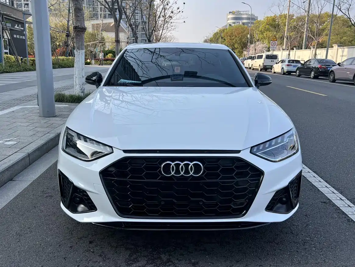 Audi A4L 2024 40 TFSI Luxury Dynamic фото 2
