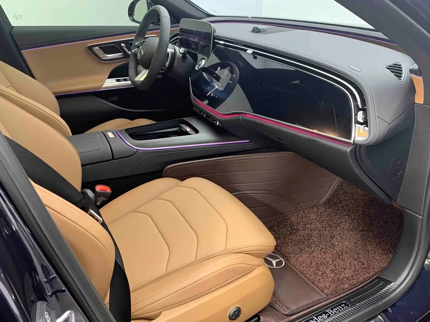 Mercedes-Benz E-Class 2025 E 300 L Luxury Sport фото 12