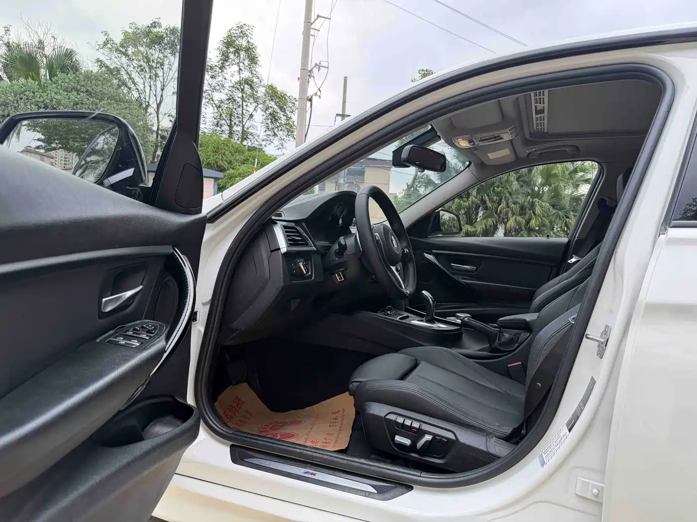 BMW 3 Series 2018 320Li Leading M Sport Package фото 6