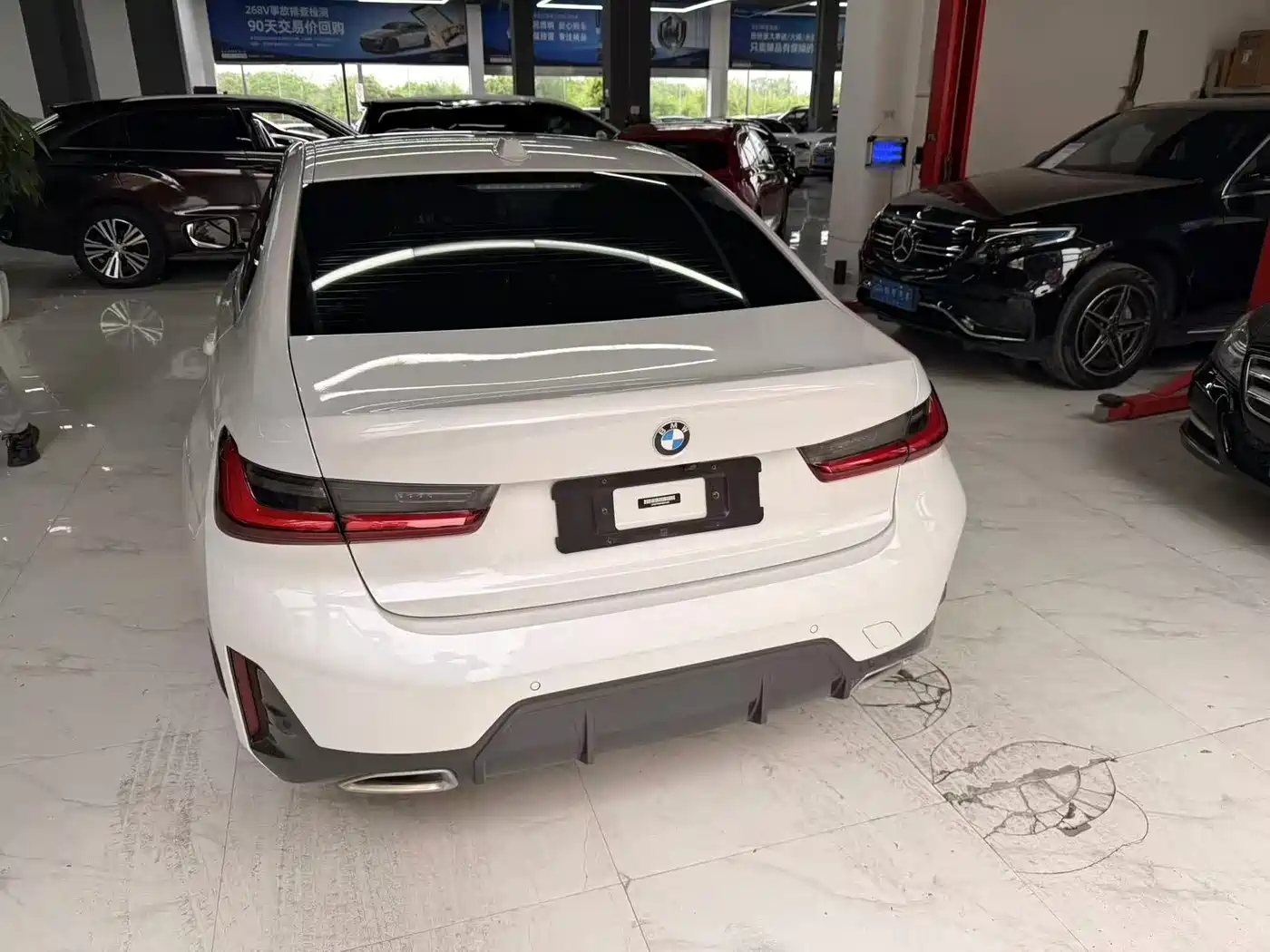 BMW 3 Series 2023 320Li M Sport Package фото 4