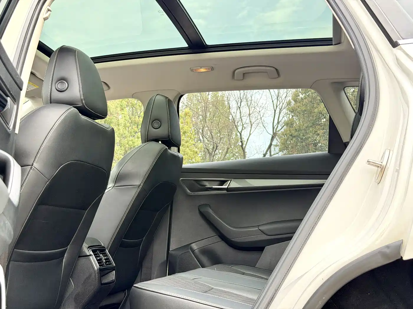 Škoda Karoq 2019 TSI280 Smart Drive Luxury Edition China VI фото 11