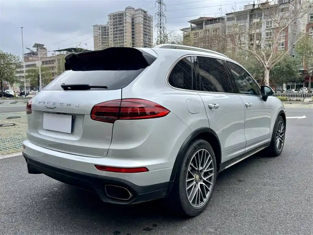 Porsche Cayenne 2011 Cayenne S 4.8L фото 9
