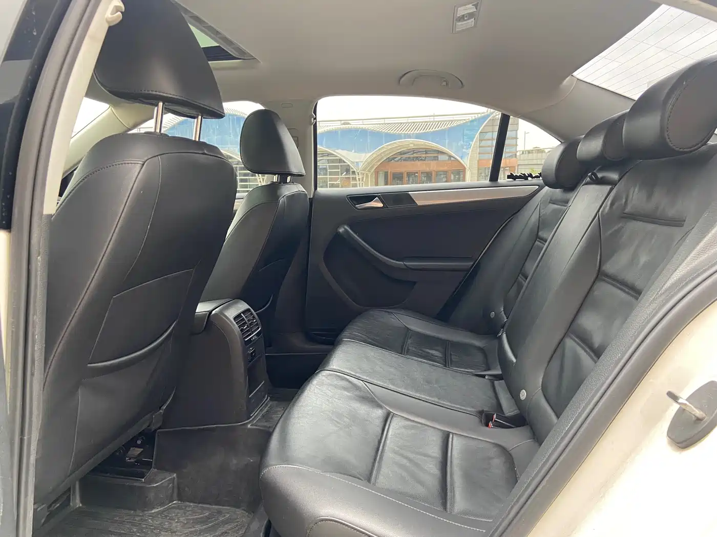 Volkswagen Sagitar 2014 Facelift 1.4TSI Automatic Luxury фото 10