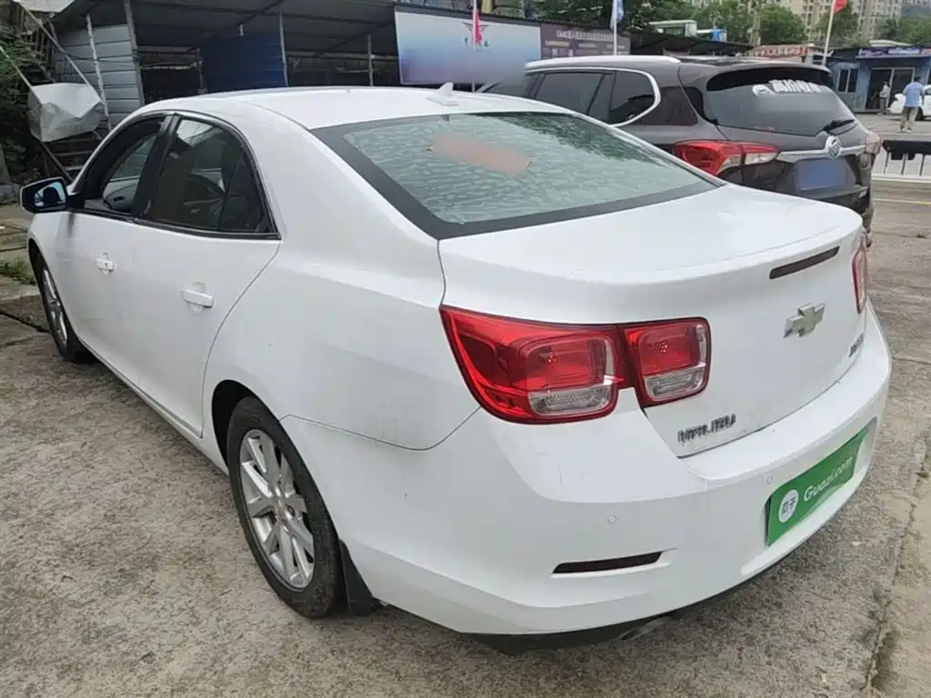 Chevrolet Malibu 2014 2.0L Automatic Luxury фото 5