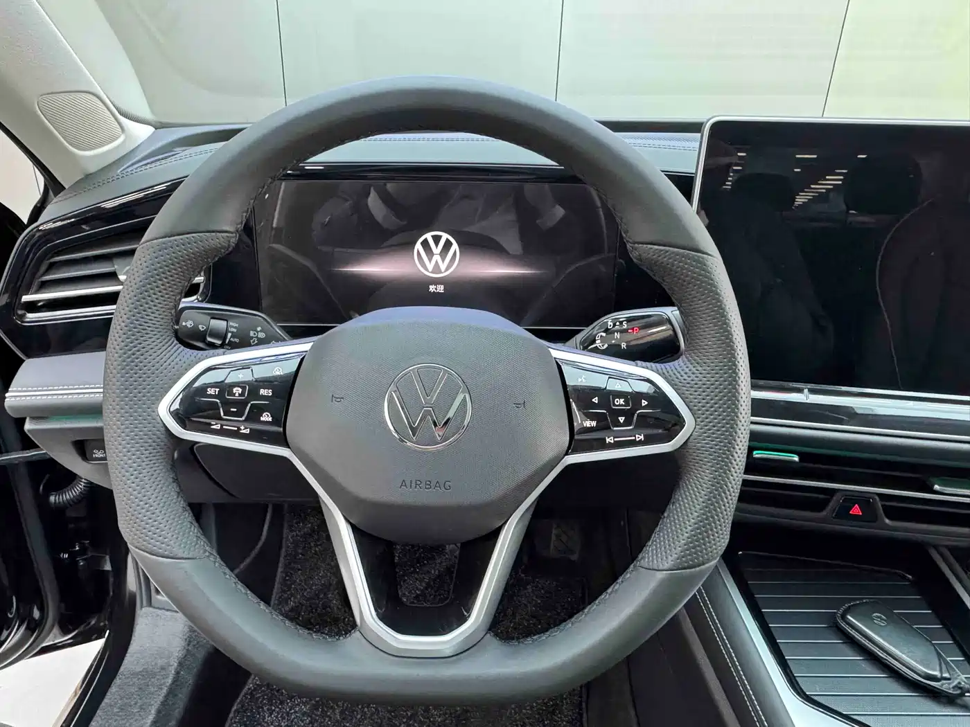 Volkswagen Magotan 2024 380TSI DSG Luxury Edition (Daimai Package) фото 8